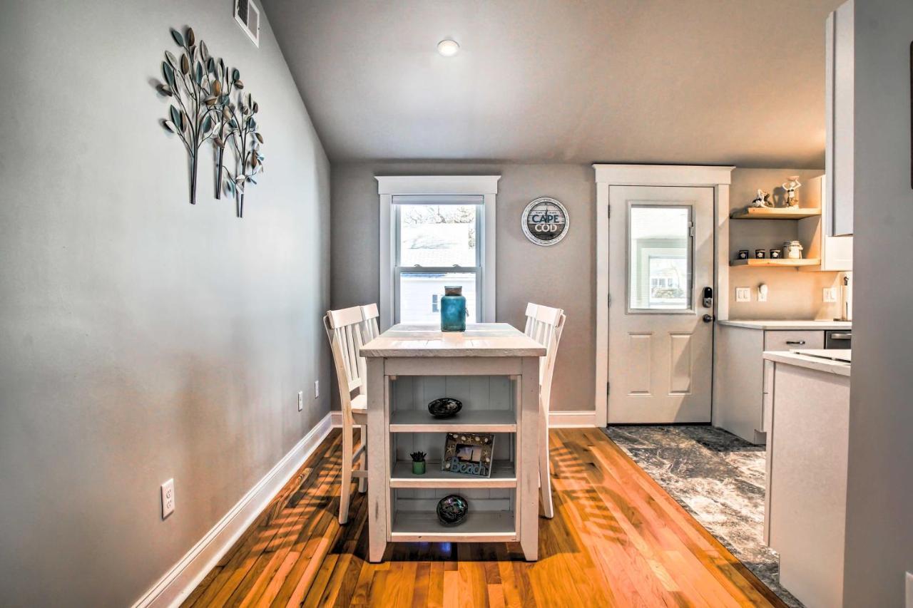 Updated Buzzards Bay Beach Cottage Walk To Shore! Bourne Exterior photo